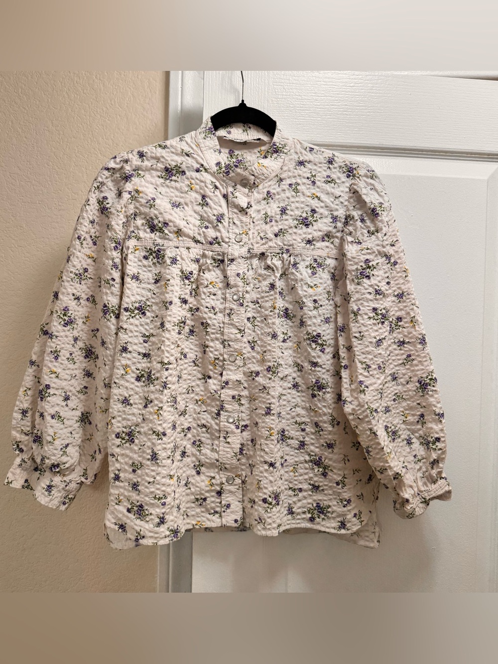 Zara Cream Floral Print Button Down Shirt